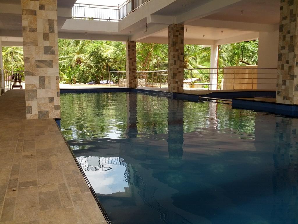 Happy Leoni Hotel Anuradhapura Exterior foto